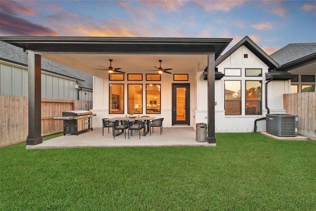 21451 Llano Grande Boulevard, Porter, TX 77365