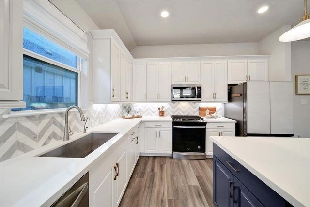 21451 Llano Grande Boulevard, Porter, TX 77365