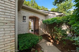 1106 Timberview Trail, Bloomfield Hills, MI 48304