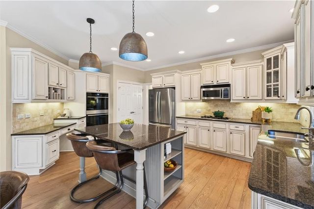 248 Cedarhurst Drive, Canton, GA 30115