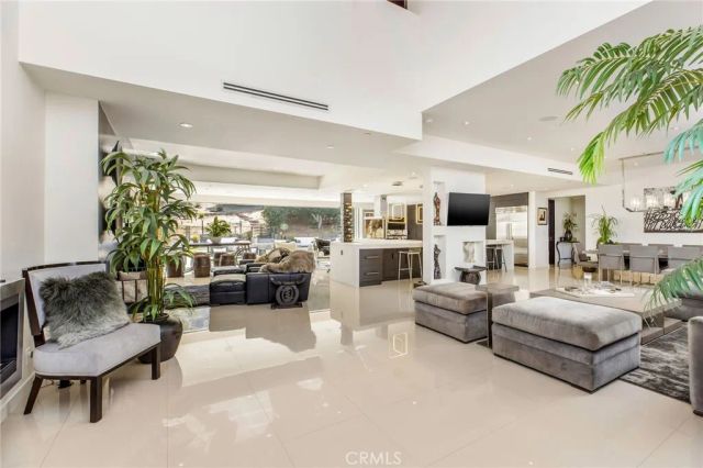 207 SADDLEBOW Road, Bell Canyon, CA 91307