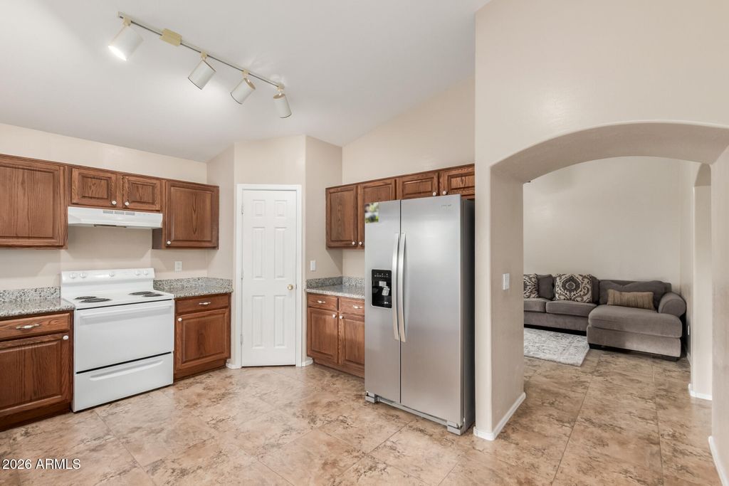 246 N 221ST Avenue, Buckeye, AZ 85326 — photo 4