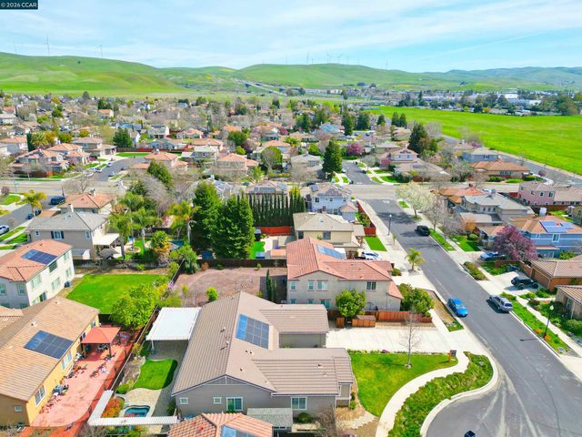 6432 Laurel Creek Pl, Livermore, CA 94551