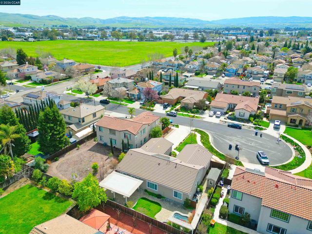 6432 Laurel Creek Pl, Livermore, CA 94551