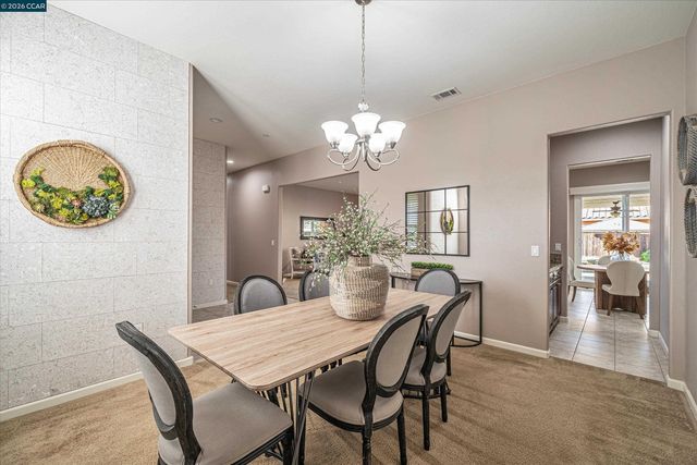 6432 Laurel Creek Pl, Livermore, CA 94551