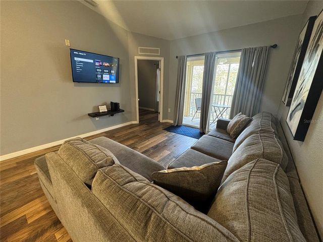 2802 CLUB CORTILE CIRCLE B, Kissimmee, FL 34746