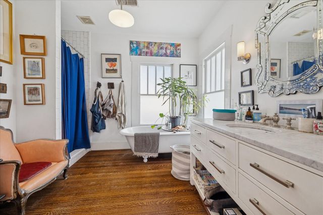 4009 Roseland Street, Houston, TX 77006