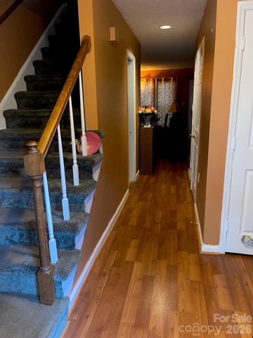 5305 Amity Springs Drive, Charlotte, NC 28212