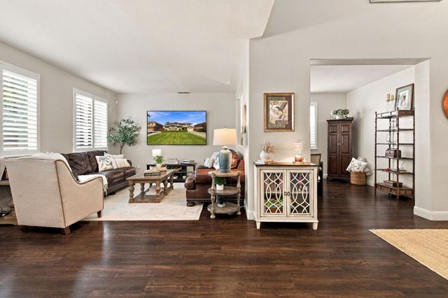 2503 Donatello St, Manteca, CA 95337