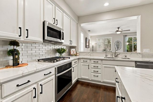2503 Donatello St, Manteca, CA 95337