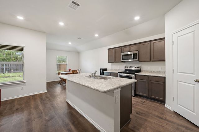 816 Willow Lane, Royse City, TX 75189