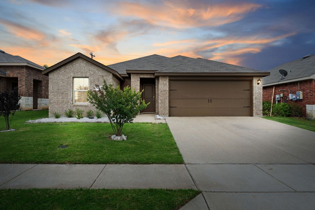 816 Willow Lane, Royse City, TX 75189