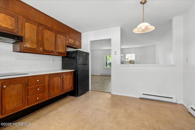 660D Plymouth Drive, Lakewood, NJ 08701