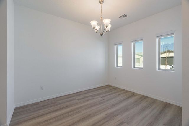 1565 Valle De Colores Street NW, Los Lunas, NM 87031