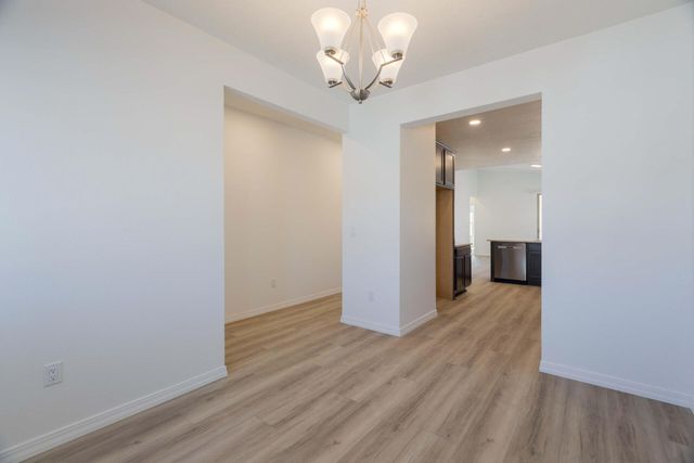 1565 Valle De Colores Street NW, Los Lunas, NM 87031