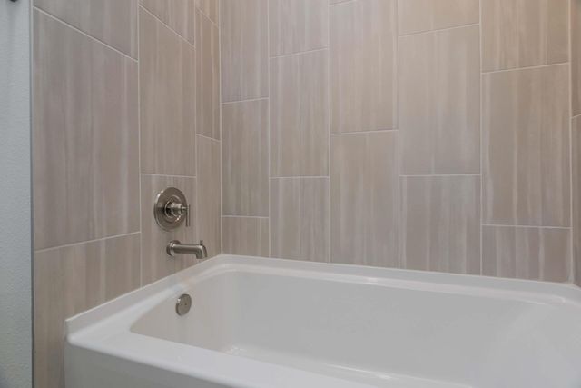 1565 Valle De Colores Street NW, Los Lunas, NM 87031