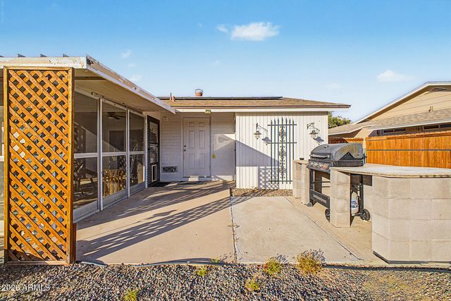 10619 W SALEM Drive, Sun City, AZ 85351