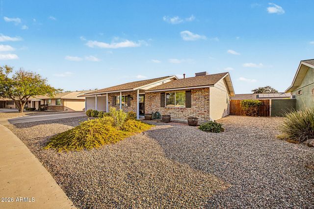 10619 W SALEM Drive, Sun City, AZ 85351