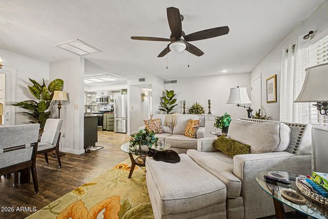 10619 W SALEM Drive, Sun City, AZ 85351