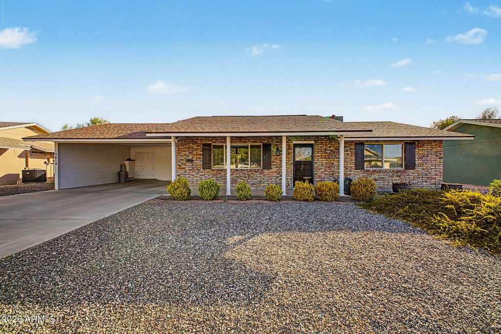 10619 W SALEM Drive, Sun City, AZ 85351