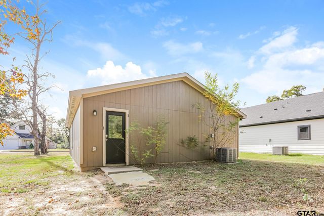 3105 W Rose St, Tyler, TX 75701