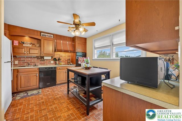 135 North Street, Emmaus Boro, PA 18049