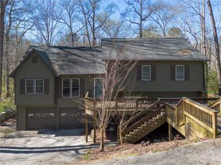 88 Geraldine Drive SE, Smyrna, GA 30082