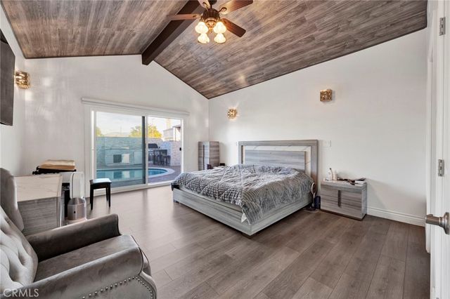 7712 El Caprice Avenue, North Hollywood, CA 91605