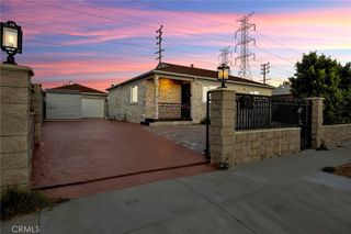 7712 El Caprice Avenue, North Hollywood, CA 91605