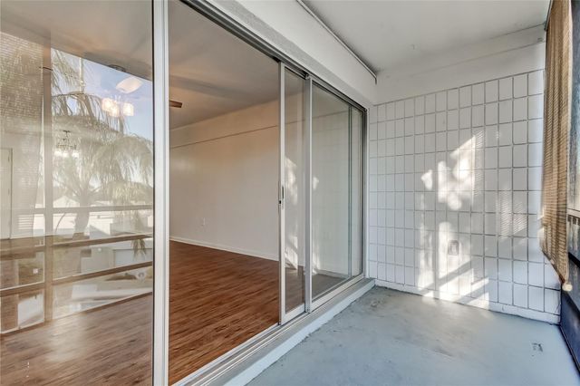 2302 S MANHATAN AVENUE 310, Tampa, FL 33609