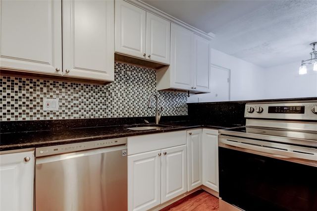 2302 S MANHATAN AVENUE 310, Tampa, FL 33609