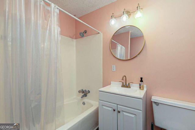 1898 Live Oak Drive, Kennesaw, GA 30152