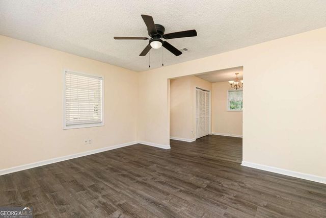 1898 Live Oak Drive, Kennesaw, GA 30152