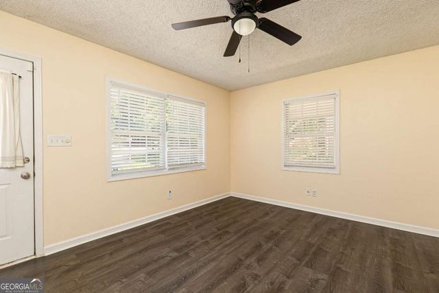 1898 Live Oak Drive, Kennesaw, GA 30152
