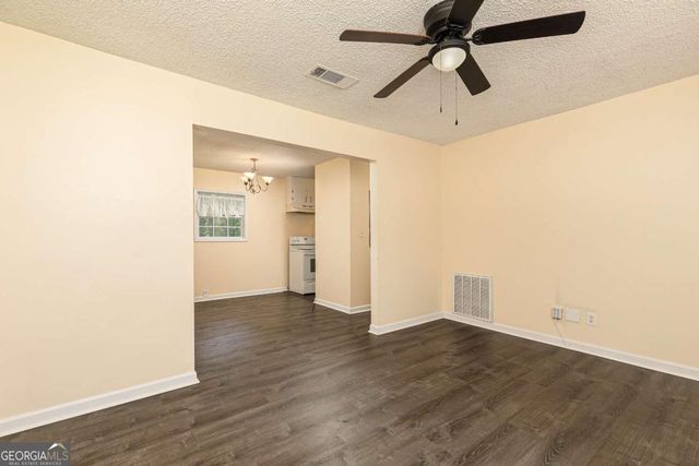 1898 Live Oak Drive, Kennesaw, GA 30152