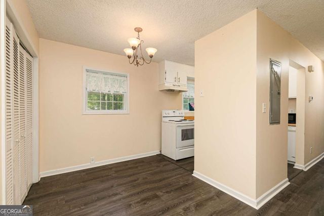 1898 Live Oak Drive, Kennesaw, GA 30152