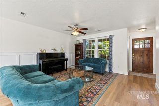 335 E Willowcreek Dr, Middleton, ID 83644
