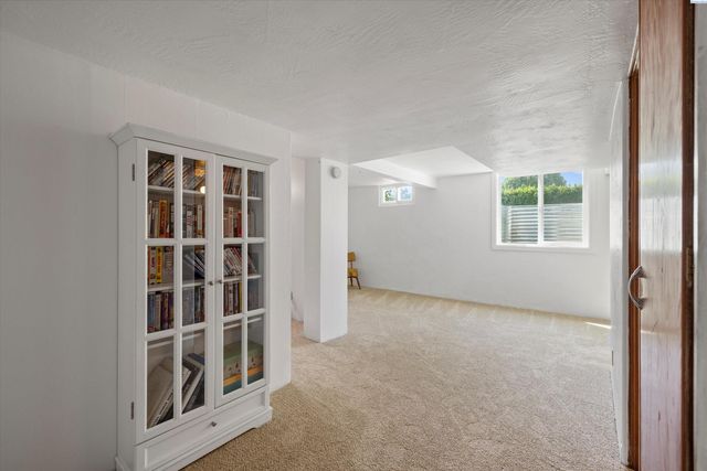 28 SW Evans Ave, College Place, WA 99362