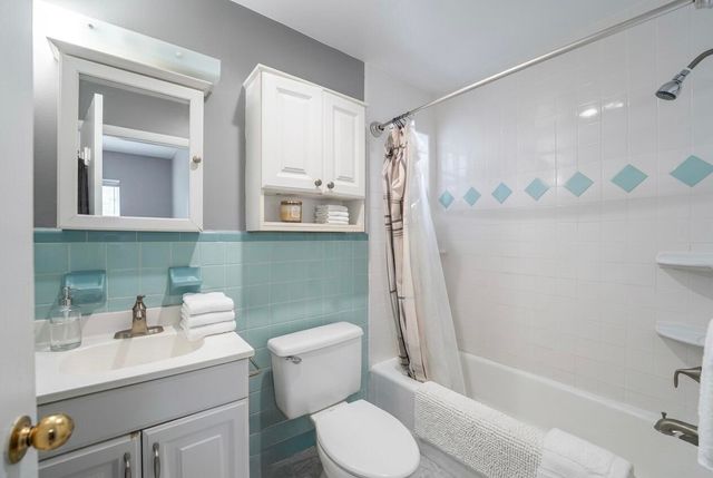 2620 Harding Street, Hollywood, FL 33020