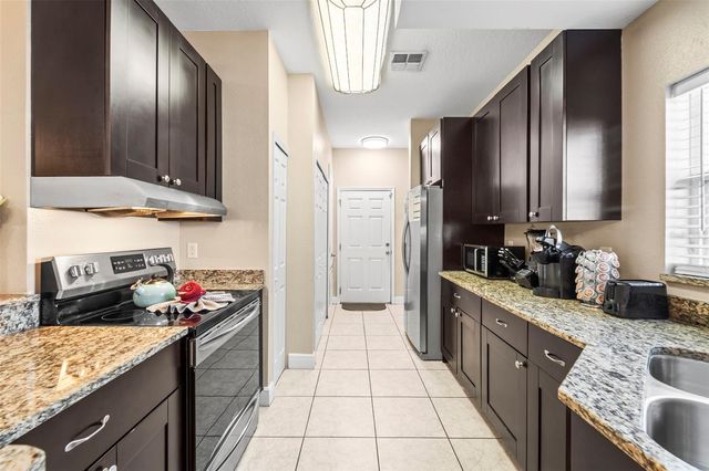 205 E KIRBY STREET, Tampa, FL 33604