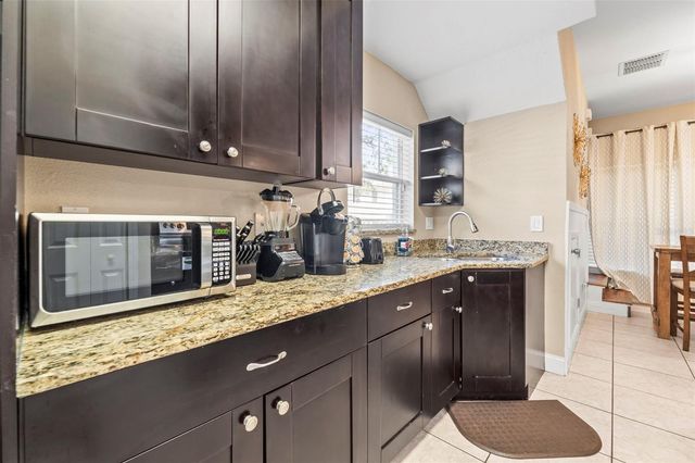 205 E KIRBY STREET, Tampa, FL 33604