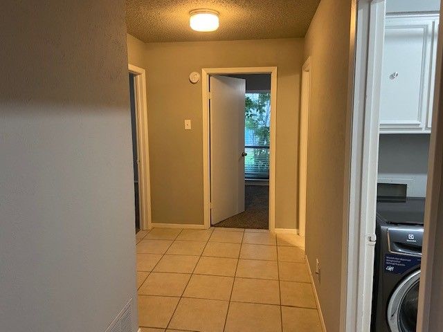 742 Hummingbird Circle, Lewisville, TX 75067