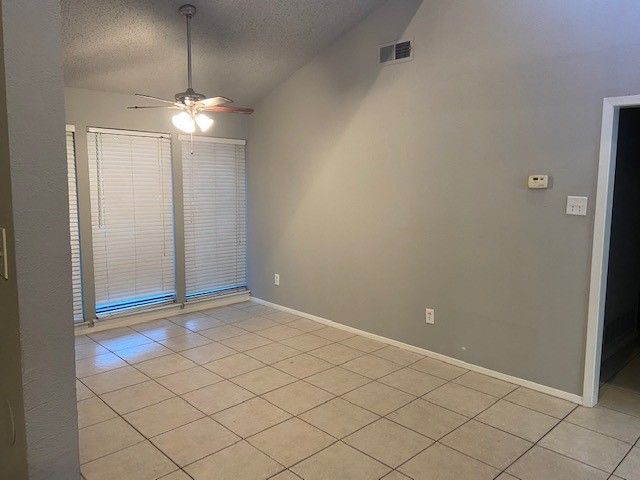742 Hummingbird Circle, Lewisville, TX 75067
