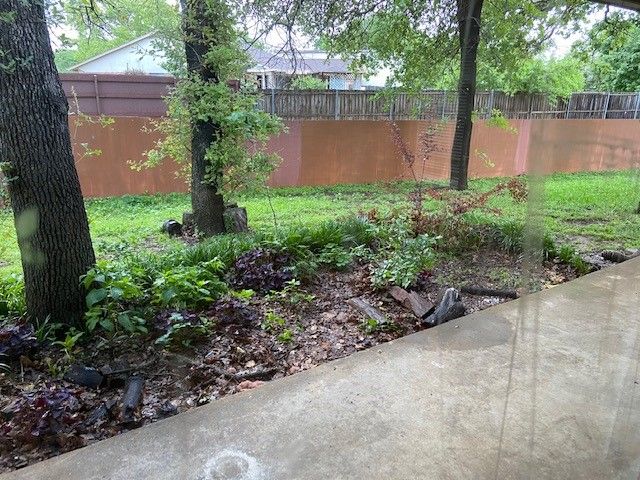 742 Hummingbird Circle, Lewisville, TX 75067
