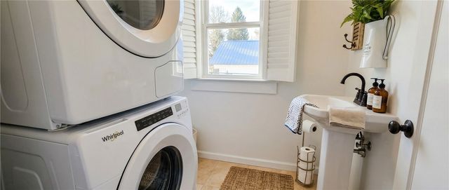 173 Hallock St, Jamestown, NY 14701