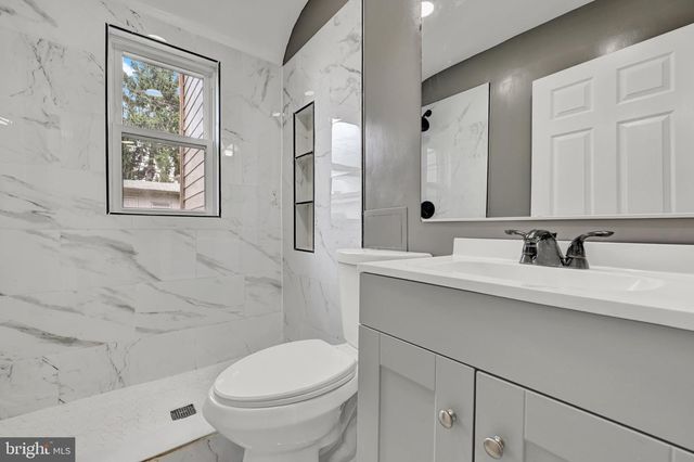 7715 MEATH, Baltimore, MD 21222