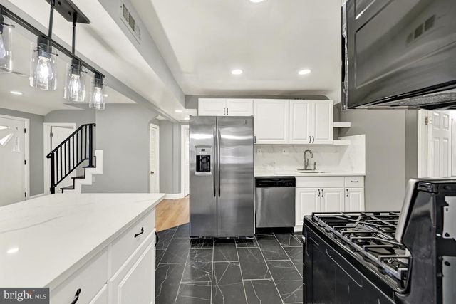 7715 MEATH, Baltimore, MD 21222