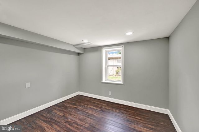 7715 MEATH, Baltimore, MD 21222