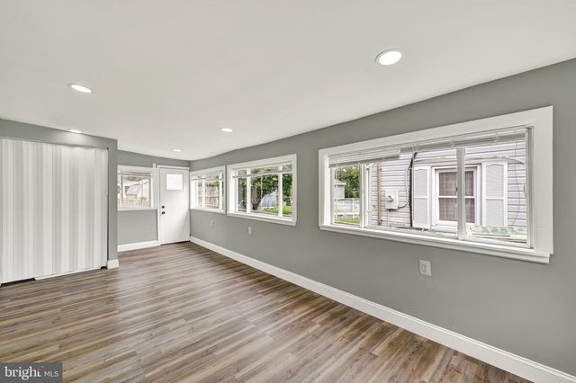 7715 MEATH, Baltimore, MD 21222