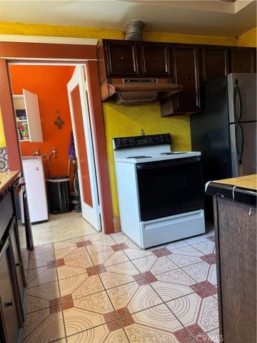 287 Kennebec Avenue, Long Beach, CA 90803